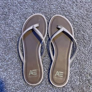 American Eagle flip flops